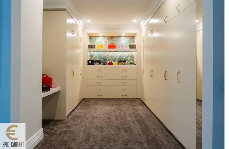 Glen Iris Hamptons kitchen renovation with white shaker cabinetry and stone island bench